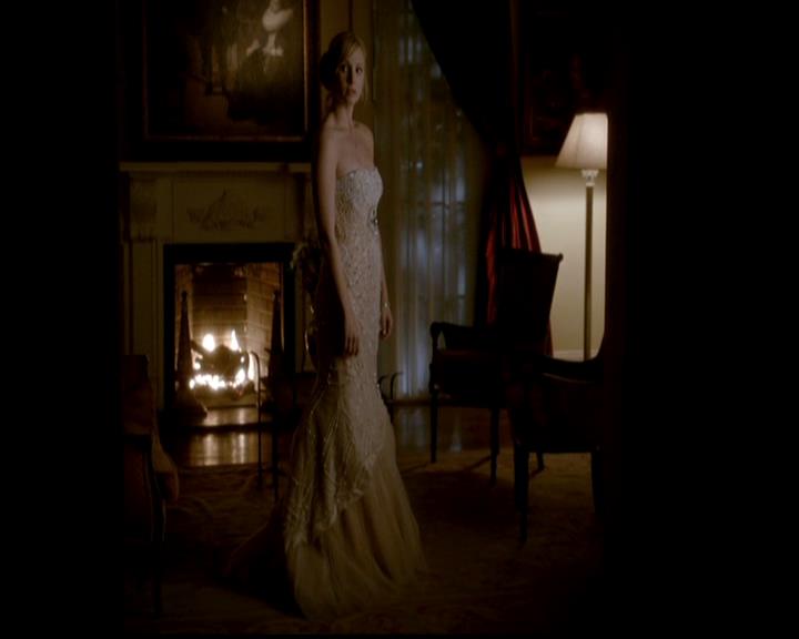 VampireDiariesWorld-dot-org_4x19PicturesOfYou2044.jpg