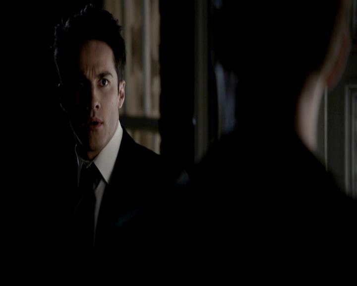 VampireDiariesWorld-dot-org_4x19PicturesOfYou2050.jpg