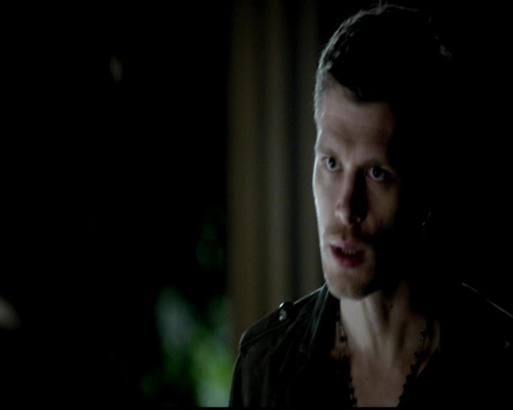 VampireDiariesWorld-dot-org_4x19PicturesOfYou2058.jpg