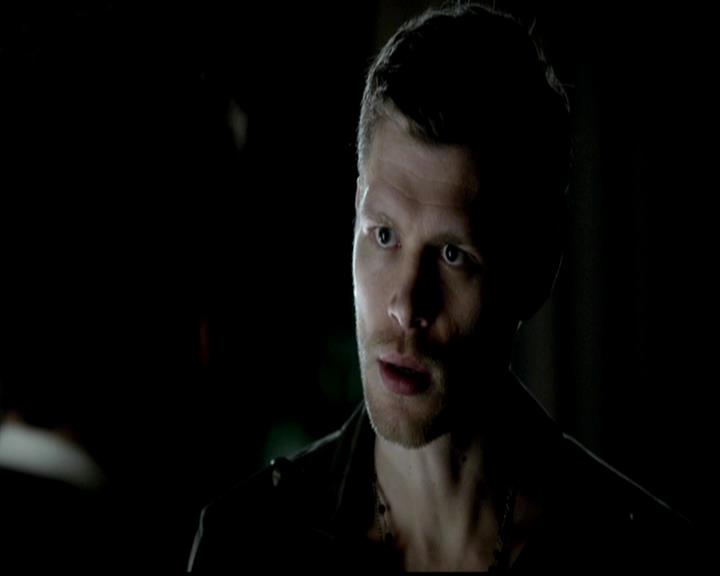 VampireDiariesWorld-dot-org_4x19PicturesOfYou2059.jpg