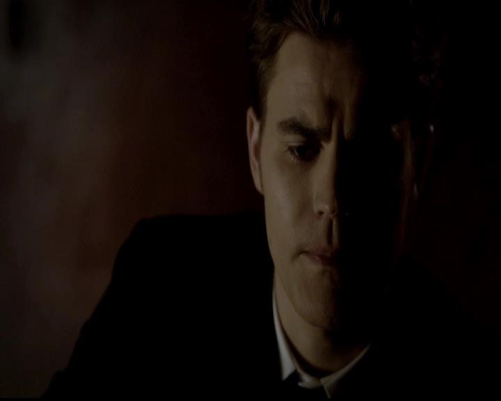 VampireDiariesWorld-dot-org_4x19PicturesOfYou2090.jpg