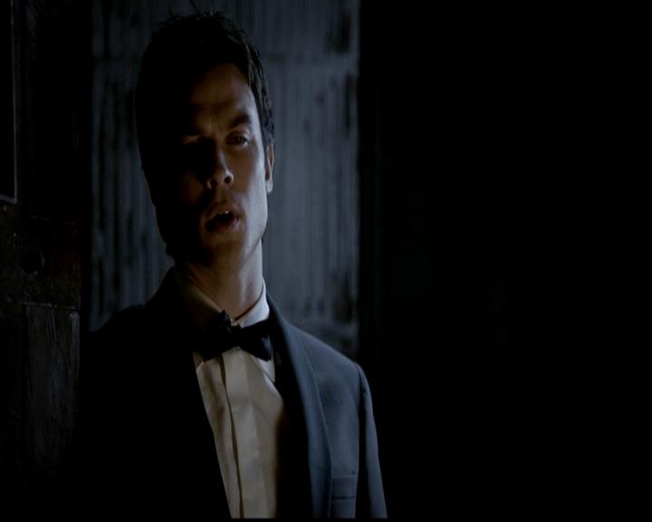 VampireDiariesWorld-dot-org_4x19PicturesOfYou2112.jpg