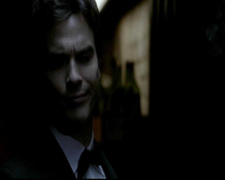 VampireDiariesWorld-dot-org_4x19PicturesOfYou2140.jpg