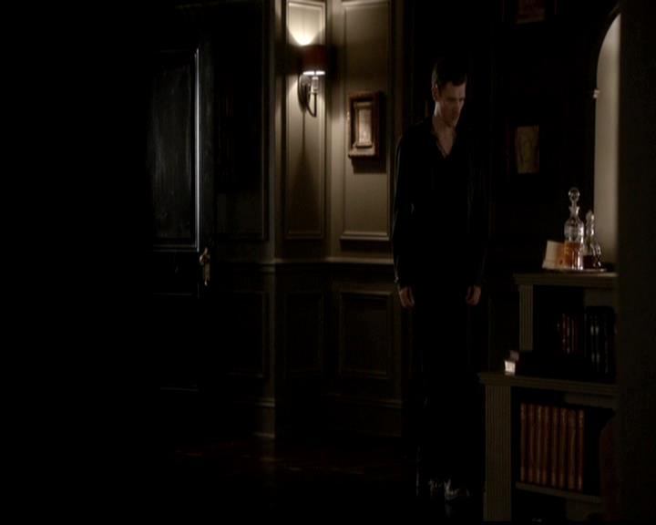 VampireDiariesWorld-dot-org_4x19PicturesOfYou2163.jpg