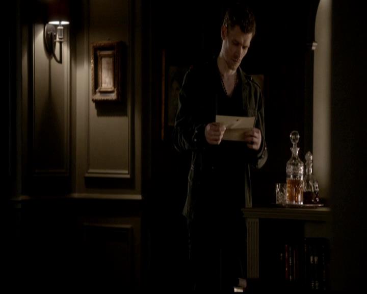 VampireDiariesWorld-dot-org_4x19PicturesOfYou2174.jpg