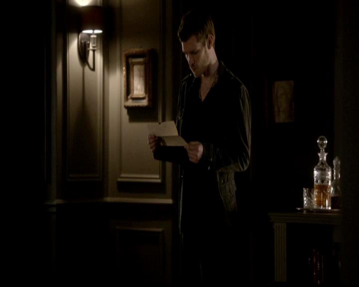 VampireDiariesWorld-dot-org_4x19PicturesOfYou2183.jpg