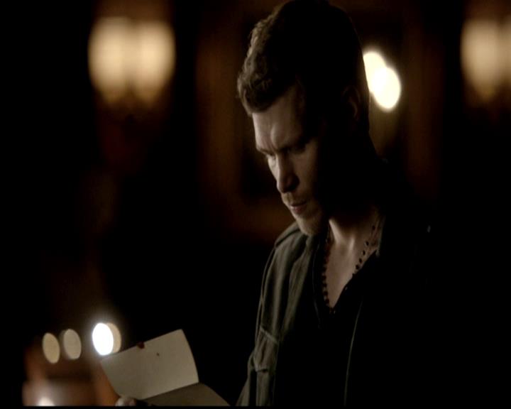 VampireDiariesWorld-dot-org_4x19PicturesOfYou2198.jpg