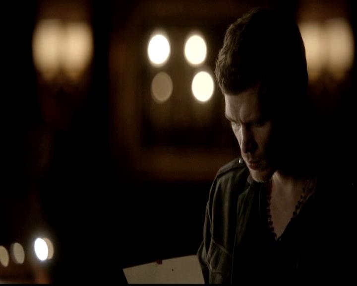 VampireDiariesWorld-dot-org_4x19PicturesOfYou2199.jpg