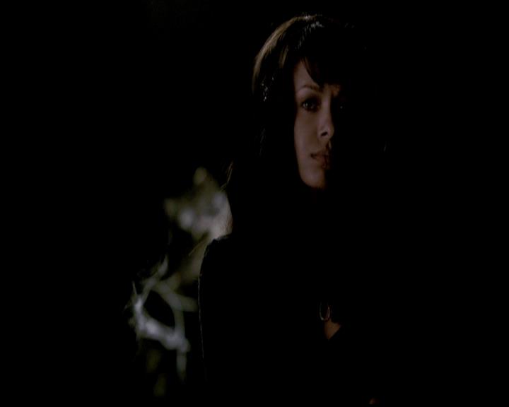 VampireDiariesWorld-dot-org_4x19PicturesOfYou2248.jpg