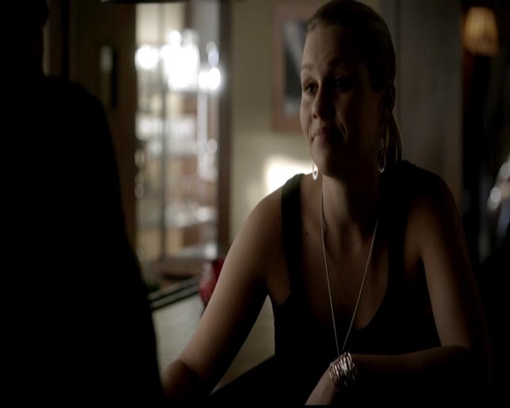 VampireDiariesWorld-dot-org_4x21ShesComeUndone0337.jpg