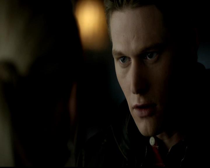 VampireDiariesWorld-dot-org_4x21ShesComeUndone0385.jpg