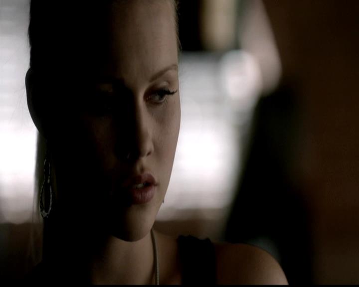 VampireDiariesWorld-dot-org_4x21ShesComeUndone0393.jpg