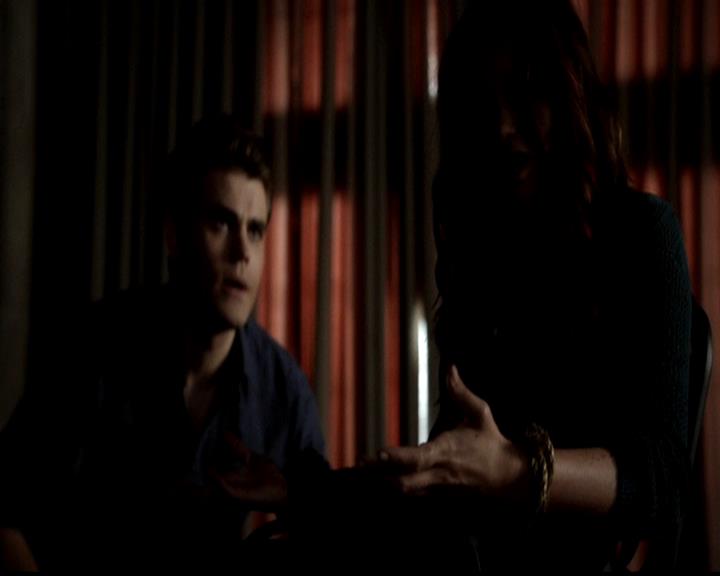 VampireDiariesWorld-dot-org_4x21ShesComeUndone0567.jpg