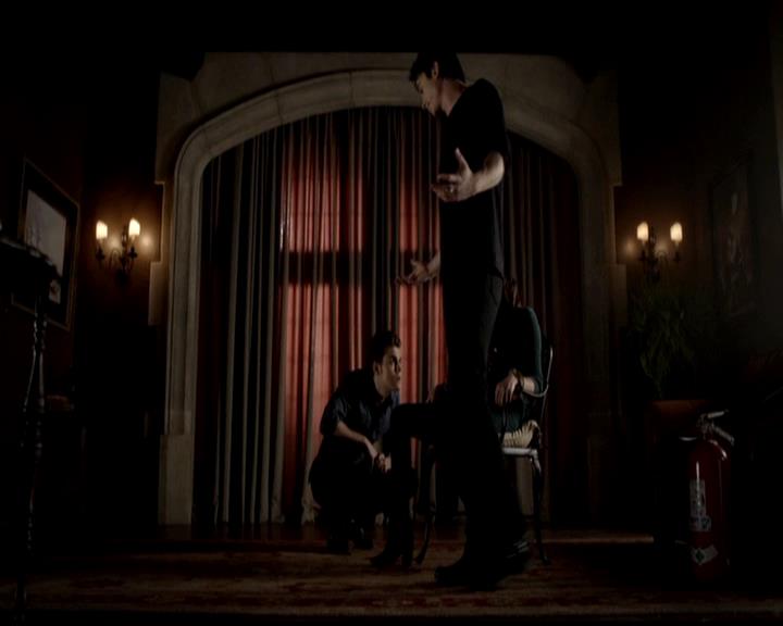 VampireDiariesWorld-dot-org_4x21ShesComeUndone0578.jpg