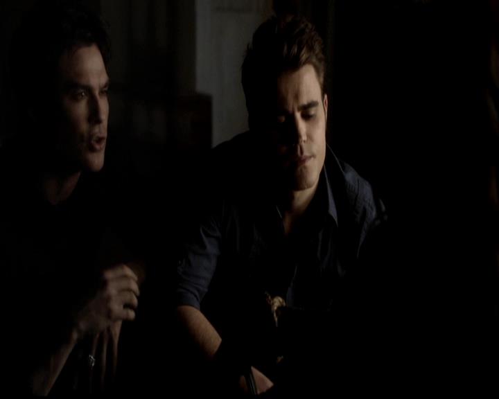 VampireDiariesWorld-dot-org_4x21ShesComeUndone0592.jpg