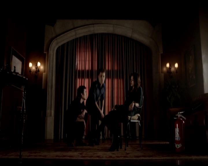 VampireDiariesWorld-dot-org_4x21ShesComeUndone0599.jpg