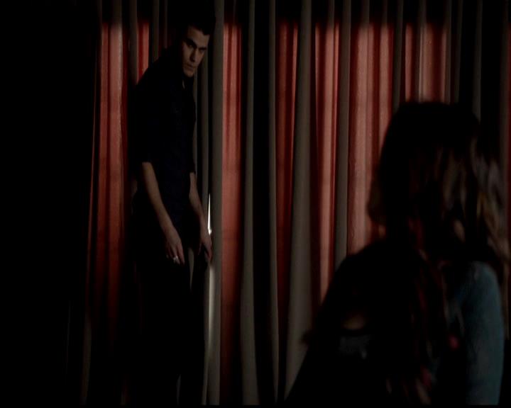 VampireDiariesWorld-dot-org_4x21ShesComeUndone0604.jpg