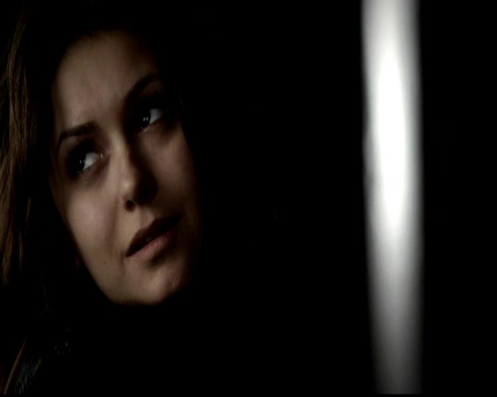 VampireDiariesWorld-dot-org_4x21ShesComeUndone0621.jpg