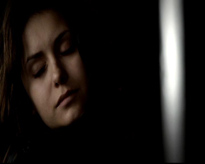 VampireDiariesWorld-dot-org_4x21ShesComeUndone0623.jpg