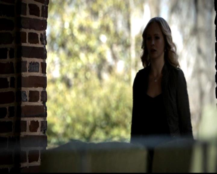 VampireDiariesWorld-dot-org_4x21ShesComeUndone0627.jpg