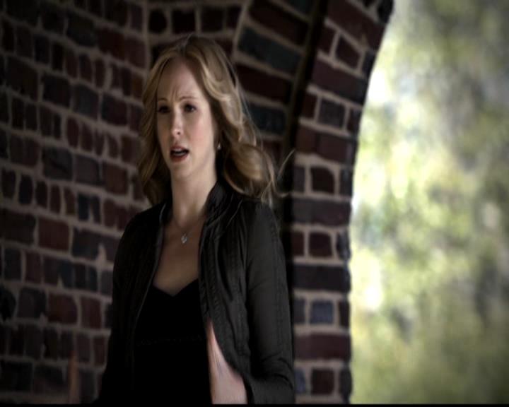 VampireDiariesWorld-dot-org_4x21ShesComeUndone0630.jpg