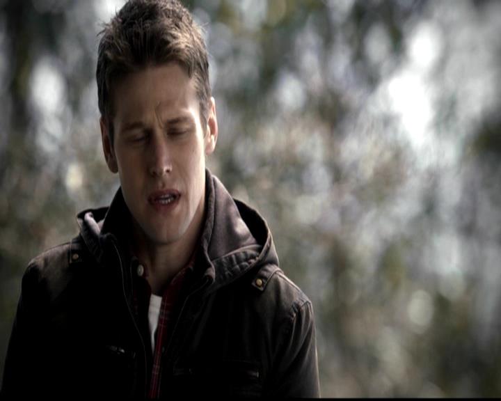 VampireDiariesWorld-dot-org_4x21ShesComeUndone0643.jpg