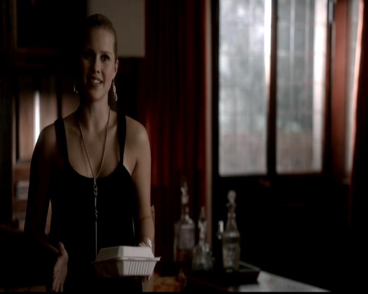 VampireDiariesWorld-dot-org_4x21ShesComeUndone0676.jpg