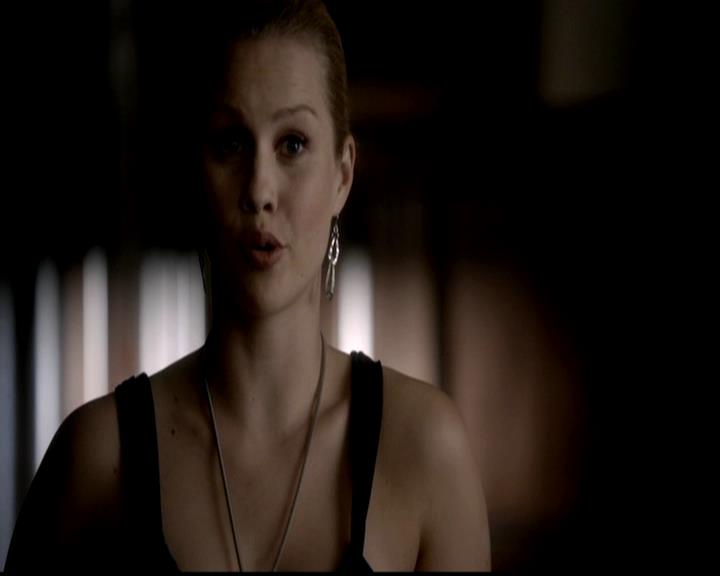 VampireDiariesWorld-dot-org_4x21ShesComeUndone0681.jpg