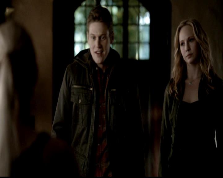 VampireDiariesWorld-dot-org_4x21ShesComeUndone0684.jpg