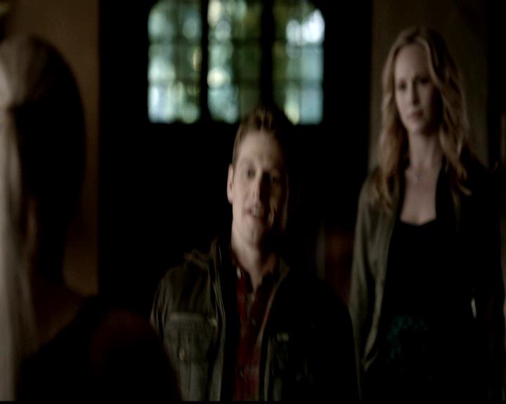 VampireDiariesWorld-dot-org_4x21ShesComeUndone0685.jpg