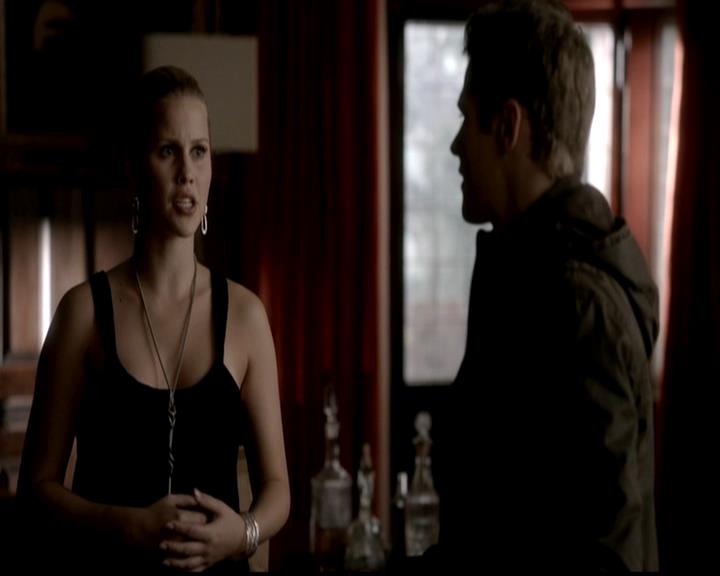 VampireDiariesWorld-dot-org_4x21ShesComeUndone0693.jpg