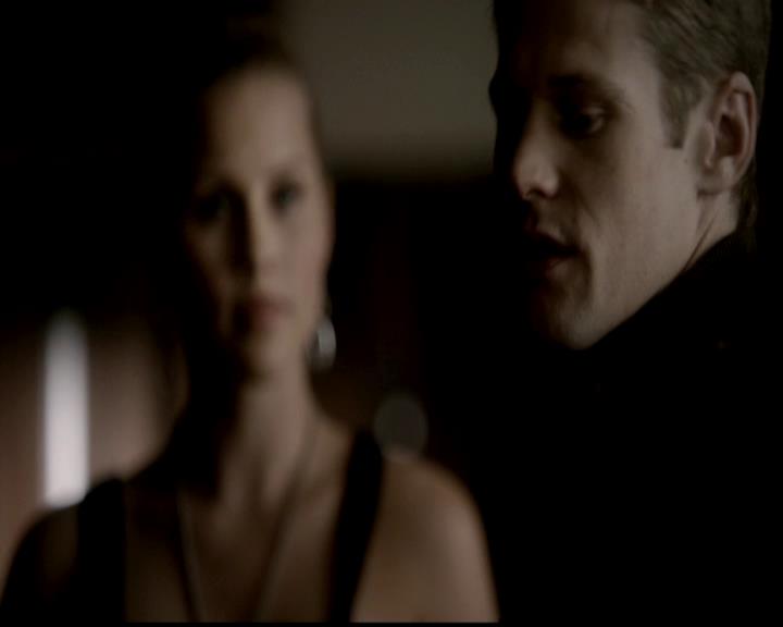 VampireDiariesWorld-dot-org_4x21ShesComeUndone0705.jpg