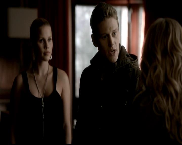 VampireDiariesWorld-dot-org_4x21ShesComeUndone0712.jpg