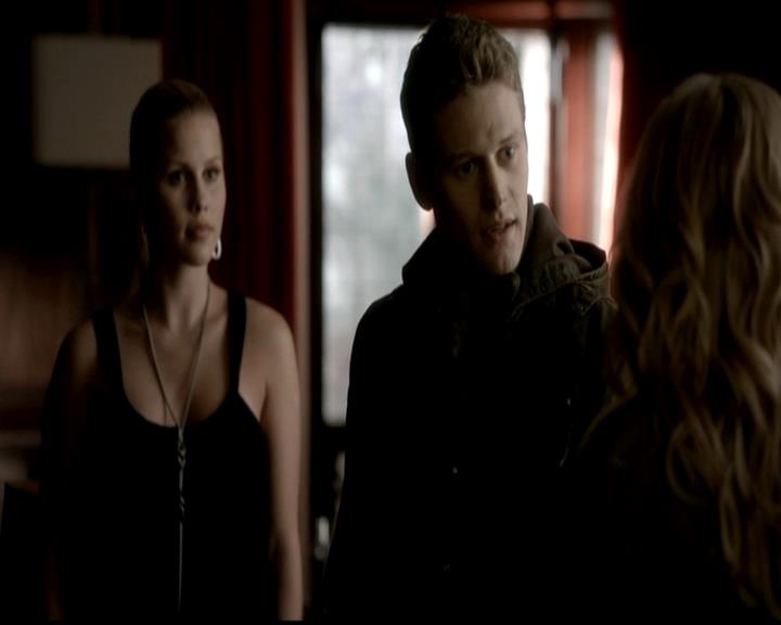 VampireDiariesWorld-dot-org_4x21ShesComeUndone0713.jpg