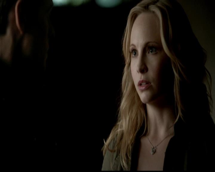 VampireDiariesWorld-dot-org_4x21ShesComeUndone0720.jpg