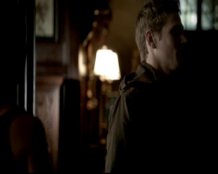 VampireDiariesWorld-dot-org_4x21ShesComeUndone0732.jpg