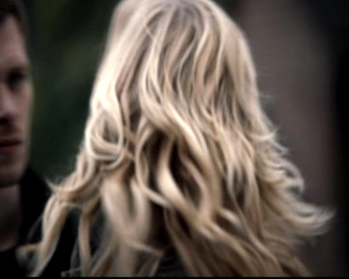 VampireDiariesWorld-dot-org_4x21ShesComeUndone0755.jpg