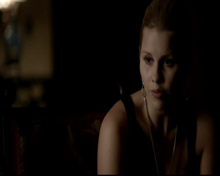 VampireDiariesWorld-dot-org_4x21ShesComeUndone1113.jpg