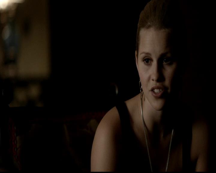 VampireDiariesWorld-dot-org_4x21ShesComeUndone1114.jpg