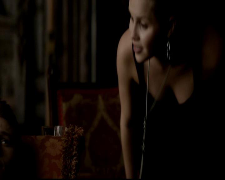 VampireDiariesWorld-dot-org_4x21ShesComeUndone1117.jpg