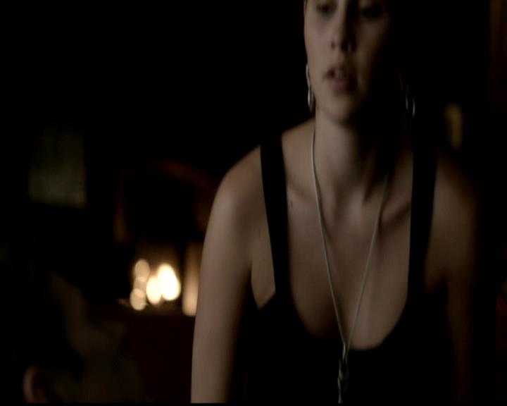 VampireDiariesWorld-dot-org_4x21ShesComeUndone1119.jpg