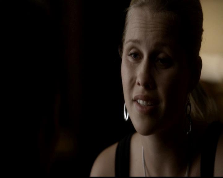 VampireDiariesWorld-dot-org_4x21ShesComeUndone1139.jpg