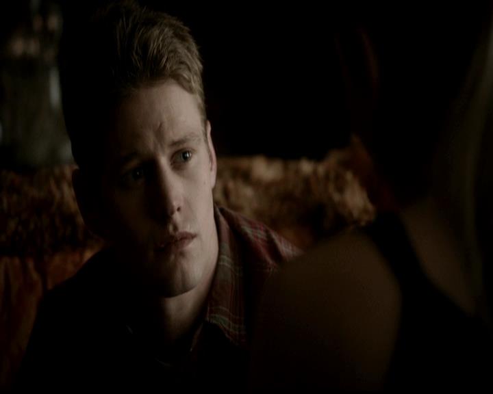 VampireDiariesWorld-dot-org_4x21ShesComeUndone1140.jpg