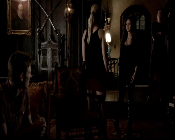 VampireDiariesWorld-dot-org_4x21ShesComeUndone1160.jpg