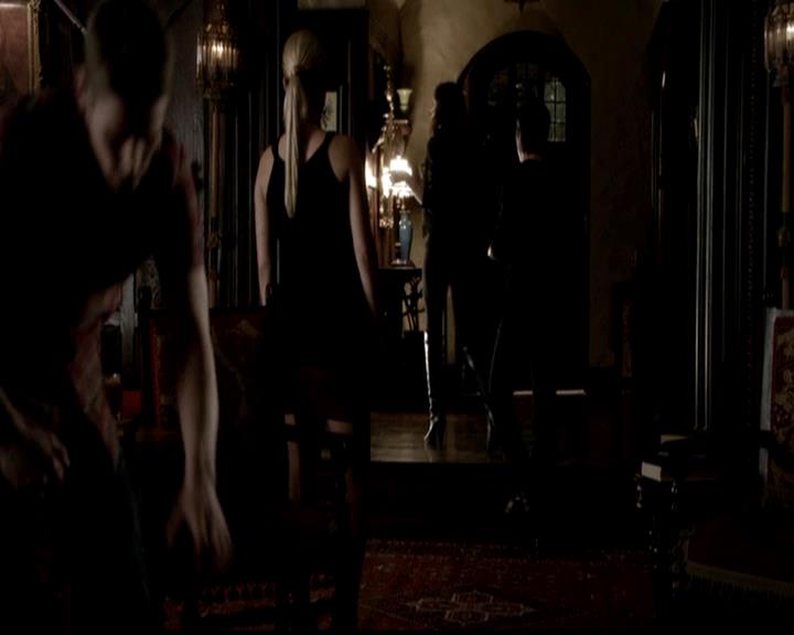 VampireDiariesWorld-dot-org_4x21ShesComeUndone1176.jpg