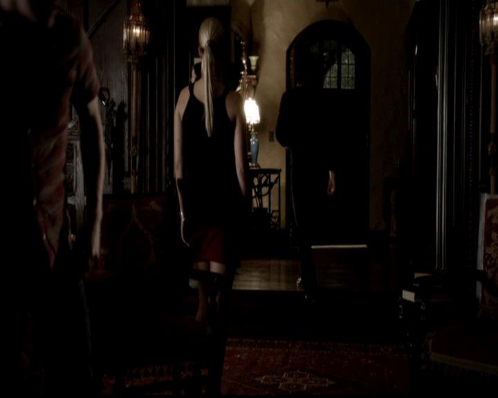 VampireDiariesWorld-dot-org_4x21ShesComeUndone1177.jpg