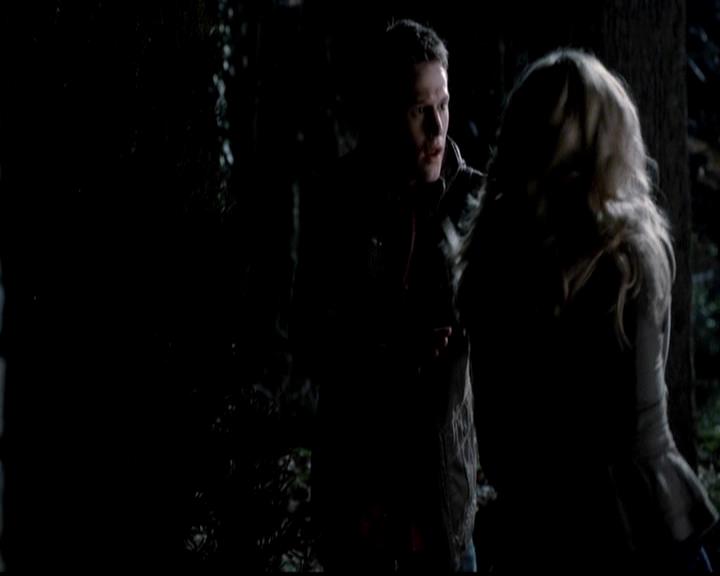 VampireDiariesWorld-dot-org_4x21ShesComeUndone1208.jpg