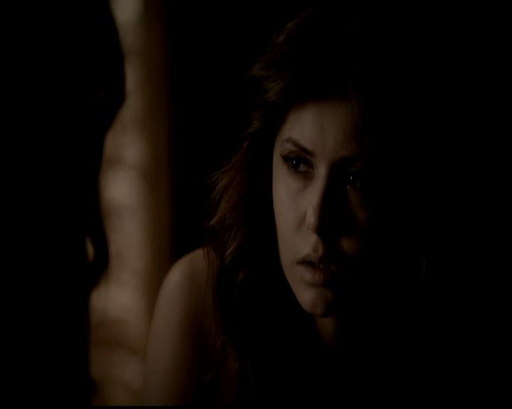 VampireDiariesWorld-dot-org_4x21ShesComeUndone1290.jpg