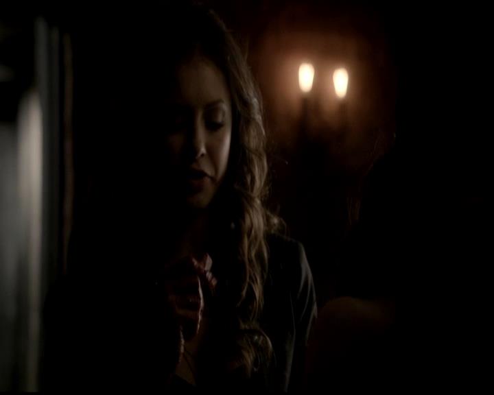 VampireDiariesWorld-dot-org_4x21ShesComeUndone1306.jpg