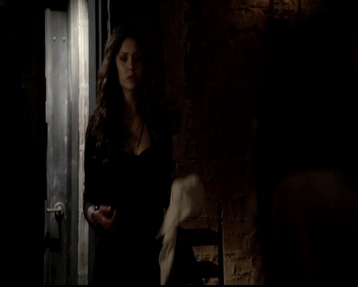 VampireDiariesWorld-dot-org_4x21ShesComeUndone1312.jpg